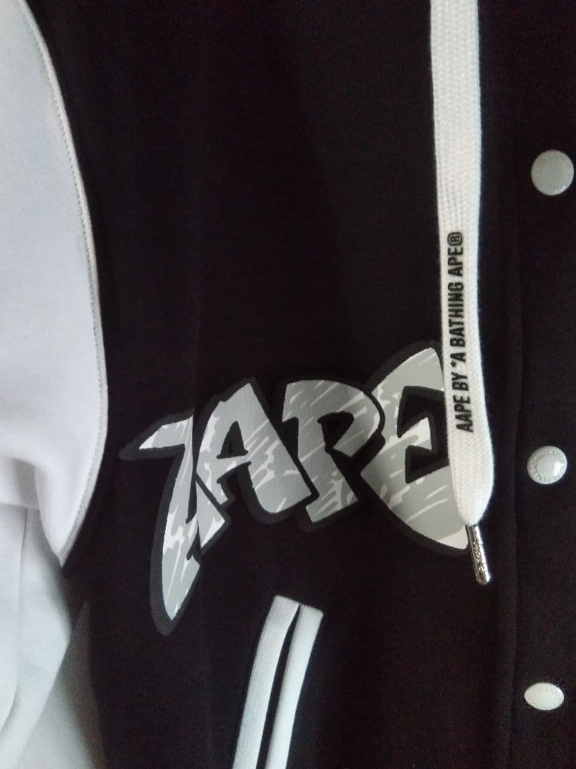 A BATHING APE アベイシングエイプ パーカースタジャン Sサイズ