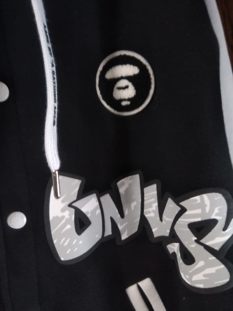 A BATHING APE アベイシングエイプ パーカースタジャン Sサイズ