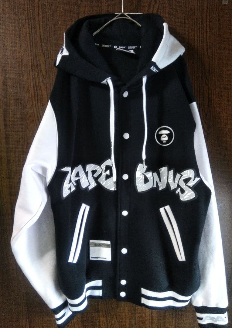 A BATHING APE アベイシングエイプ パーカースタジャン Sサイズ