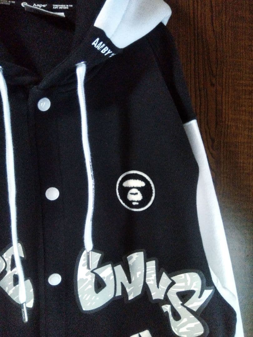 A BATHING APE アベイシングエイプ パーカースタジャン Sサイズ