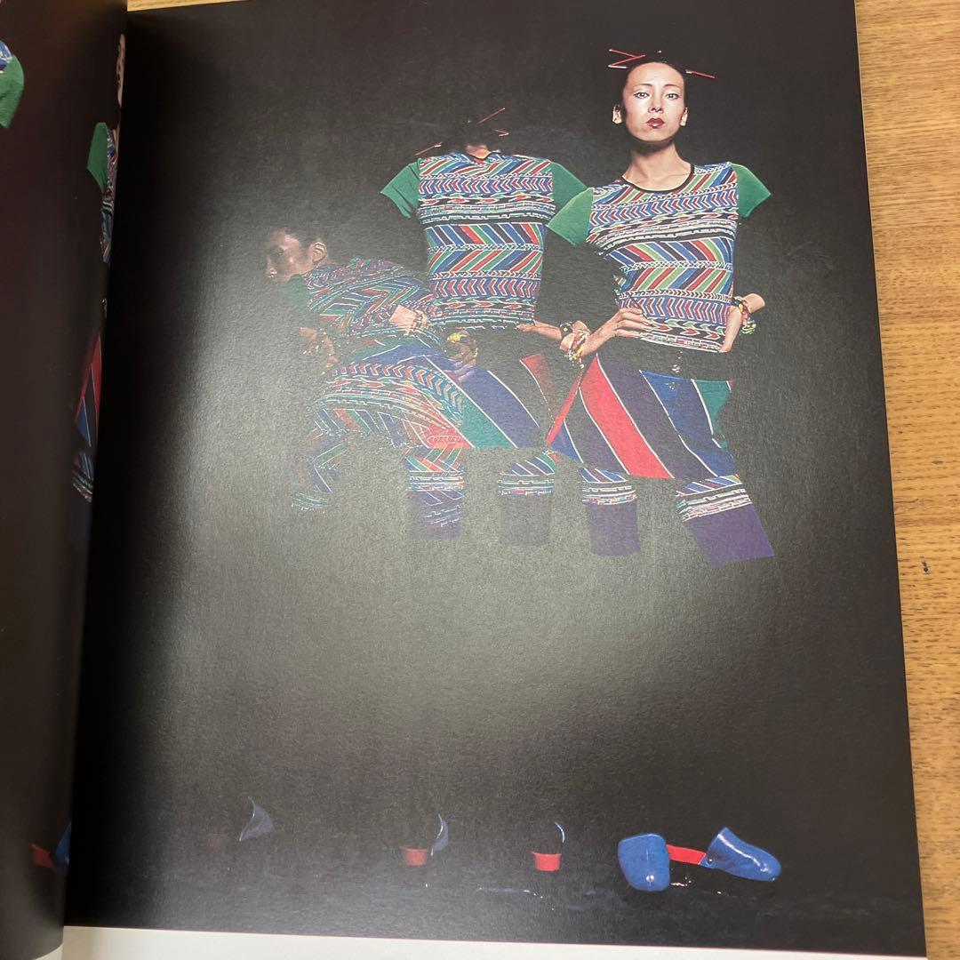 ISSEY MIYAKE East Meets West 三宅一生　デザイナー