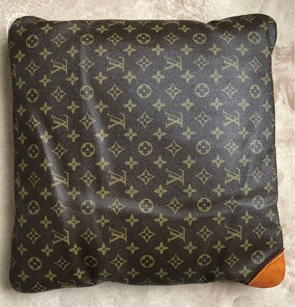 Louis Vuitton モノグラム 座布団カバー
