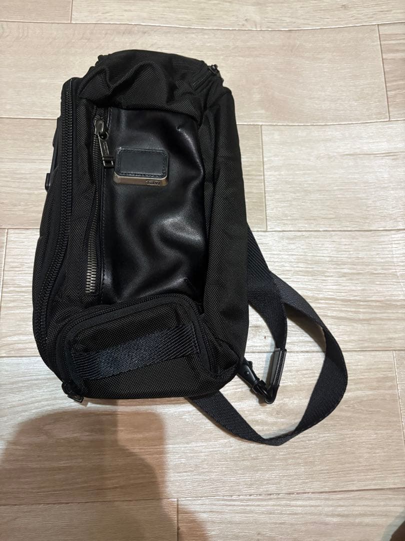 [トゥミ] TUMIアルファ ブラボー ボディバッグ「ケリー」スリング中古品