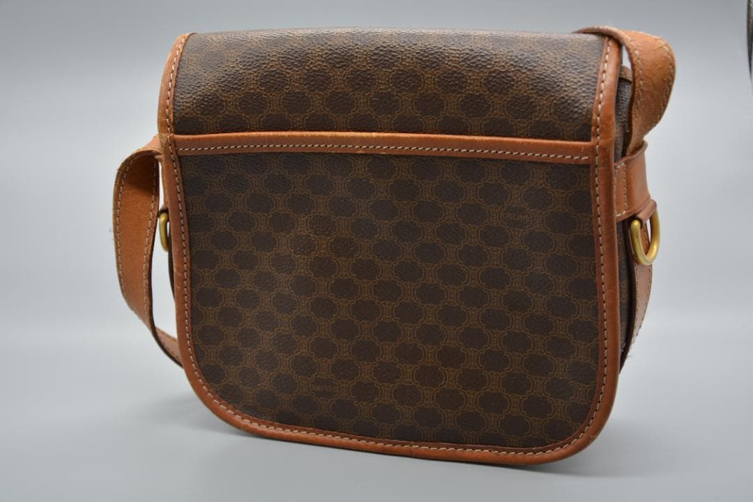 セリーヌ　ブラウン フラップショルダーバッグ