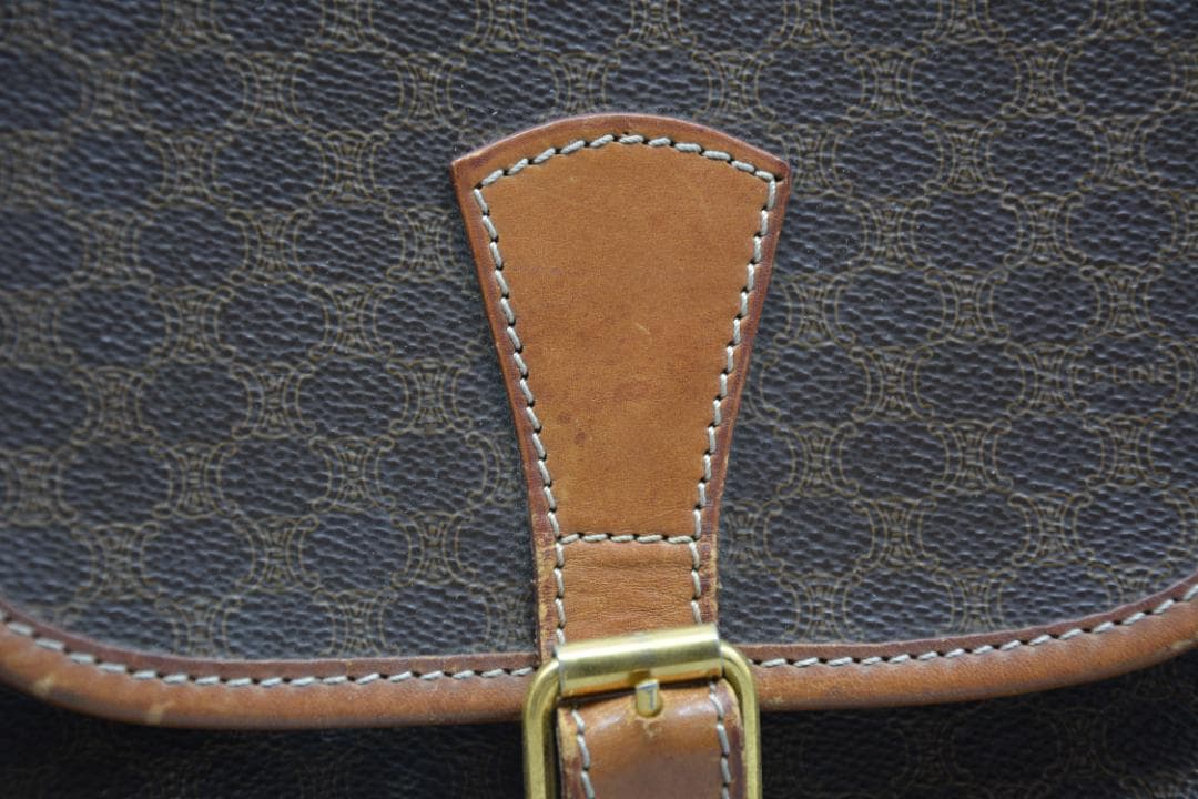 セリーヌ　ブラウン フラップショルダーバッグ