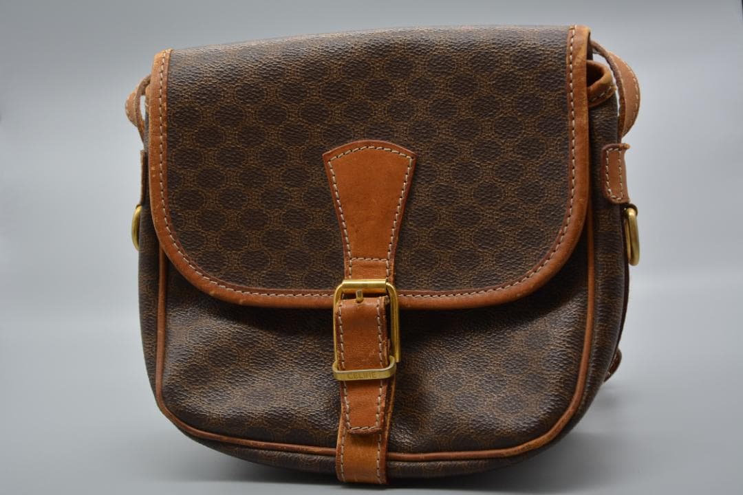 セリーヌ　ブラウン フラップショルダーバッグ