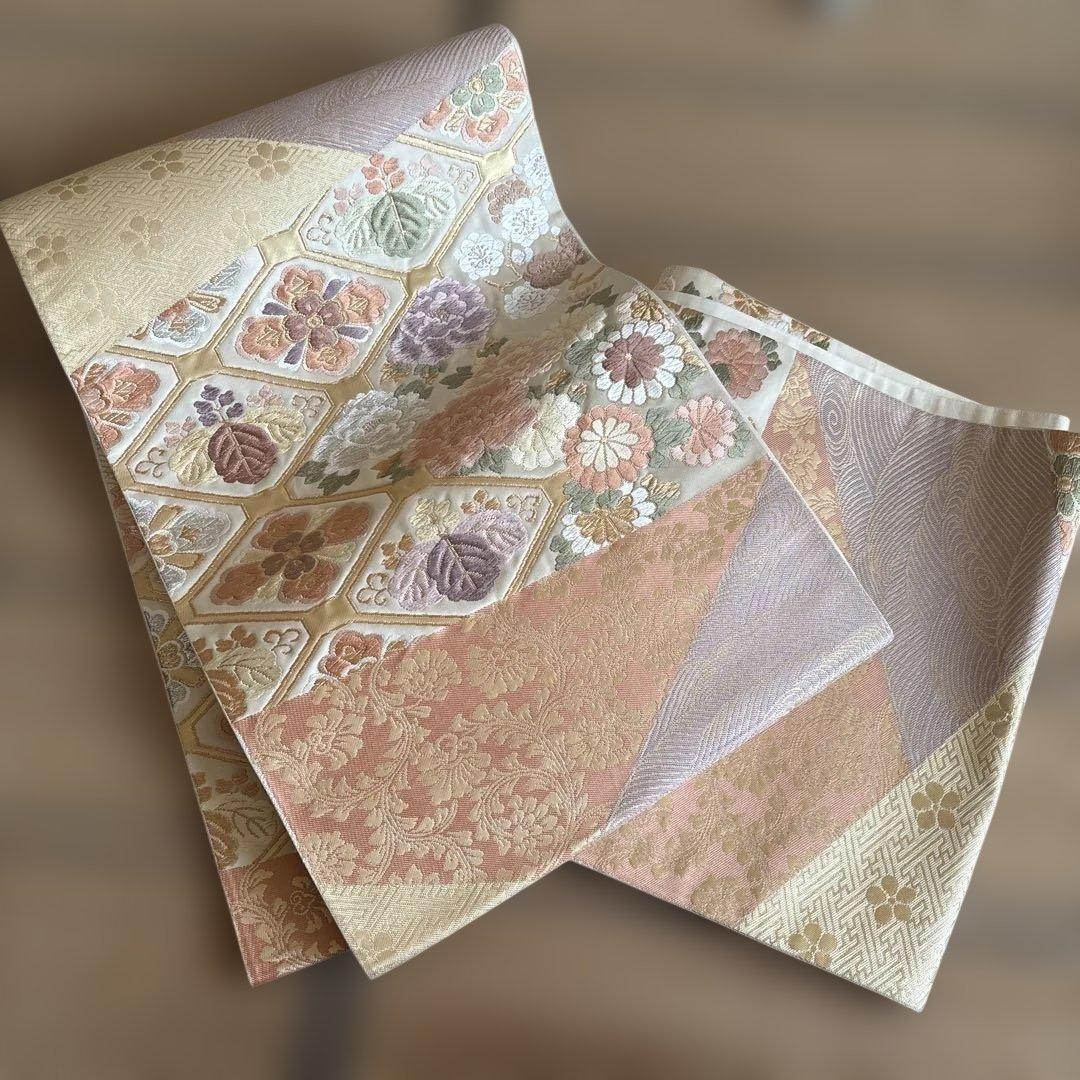 絹　花柄 刺繍　新品