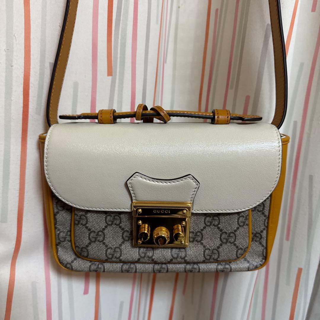 GUCCI ショルダーバッグ ホワイト グレー