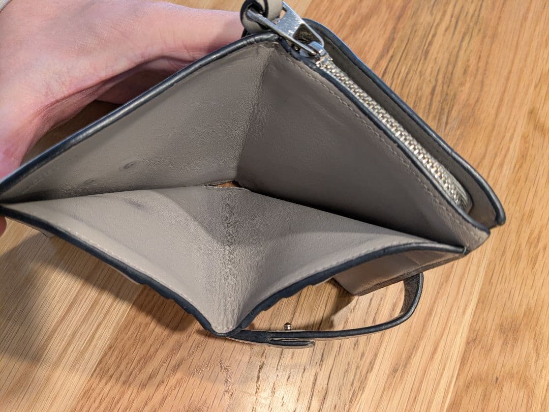 LOEWE 二つ折り財布 ライトグレー