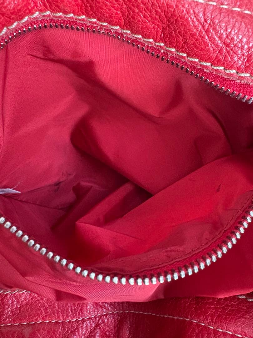 miumiu トートバッグ　レザー