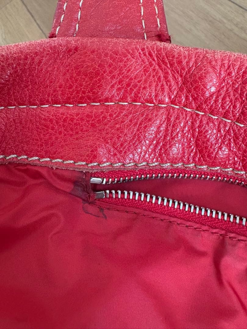 miumiu トートバッグ　レザー