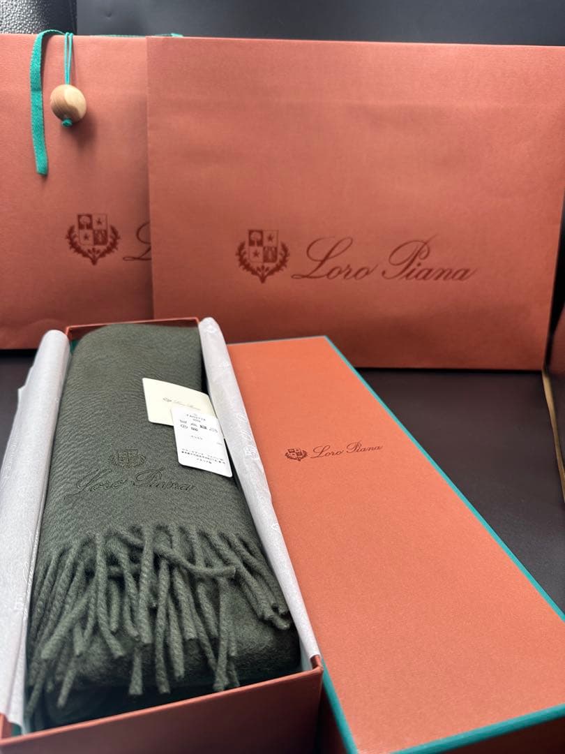 【新品】ロロピアーナ　カシミヤ100% マフラー　ストール