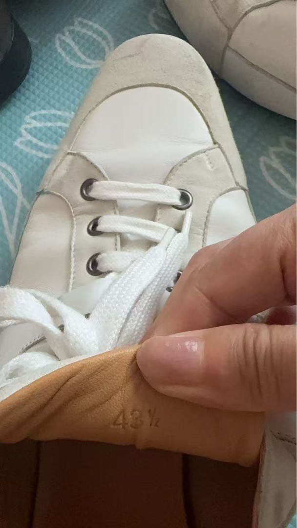 エルメス　ホワイトレザー スニーカー