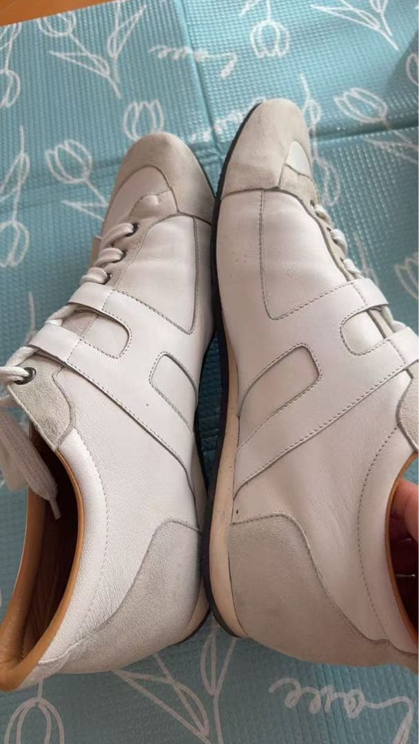 エルメス　ホワイトレザー スニーカー