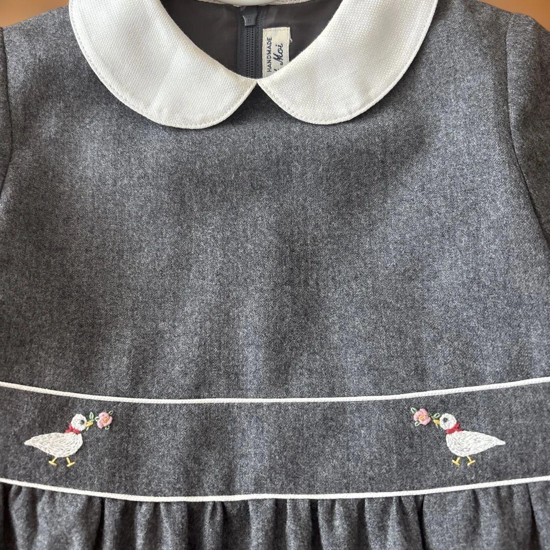 グレーのペタルカラー半袖ワンピース　幼稚園受験