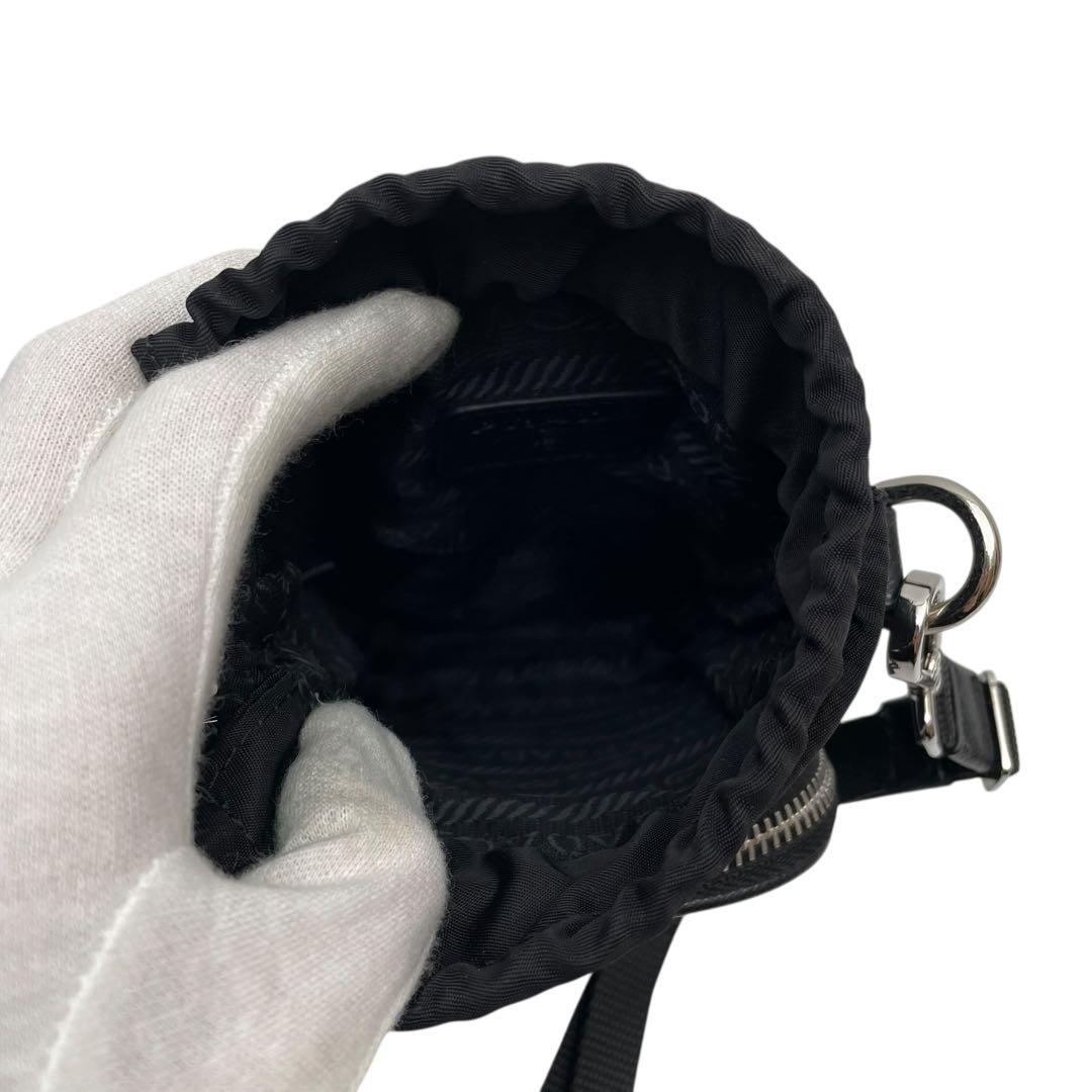 美品 プラダ サフィアーノ ナイロン フォンケース ショルダー バッグ.