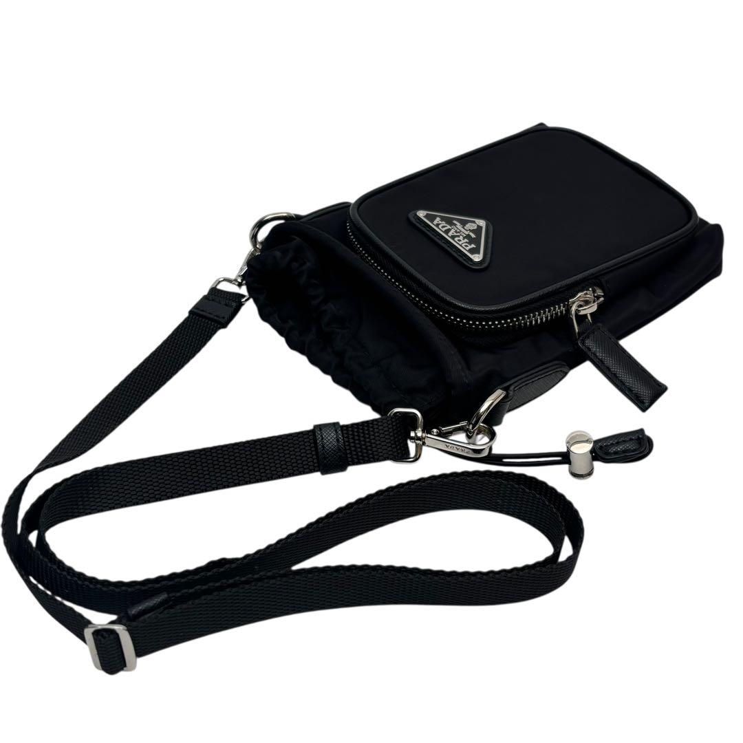 美品 プラダ サフィアーノ ナイロン フォンケース ショルダー バッグ.