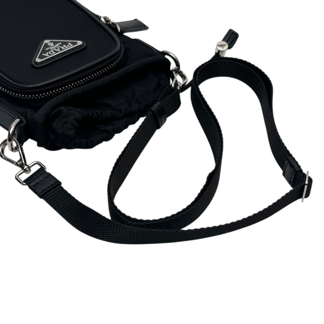 美品 プラダ サフィアーノ ナイロン フォンケース ショルダー バッグ.