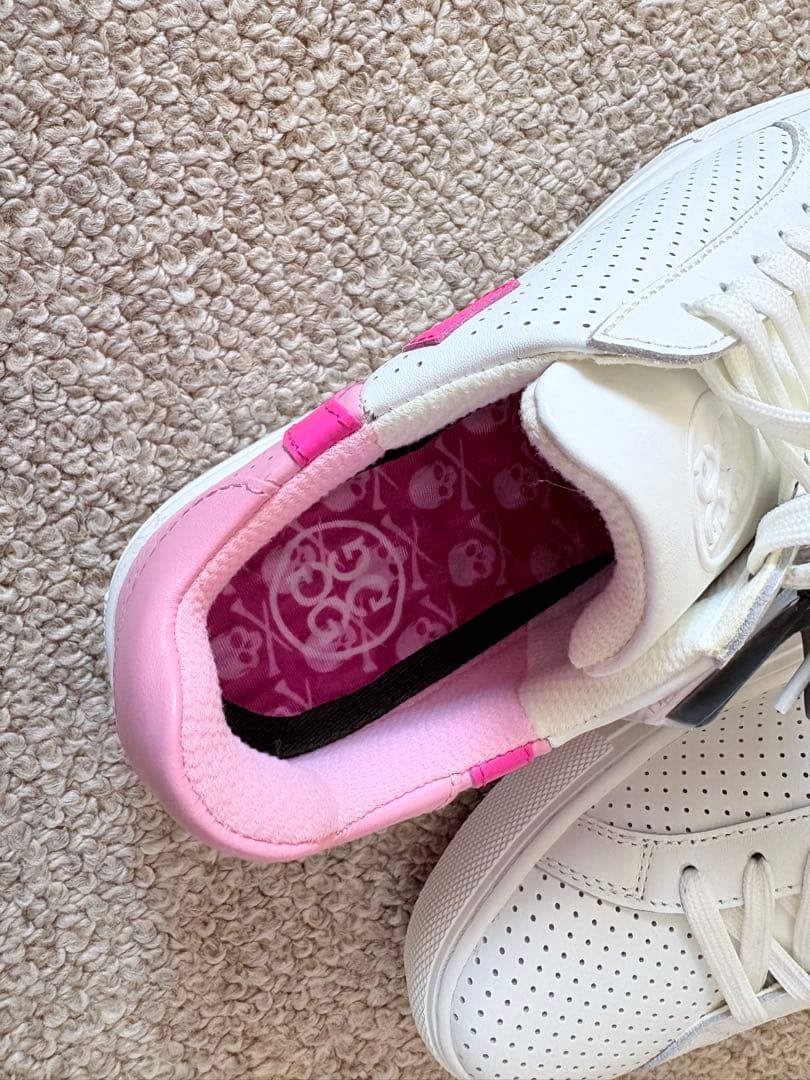 G/FORE ホワイト ピンク スニーカー