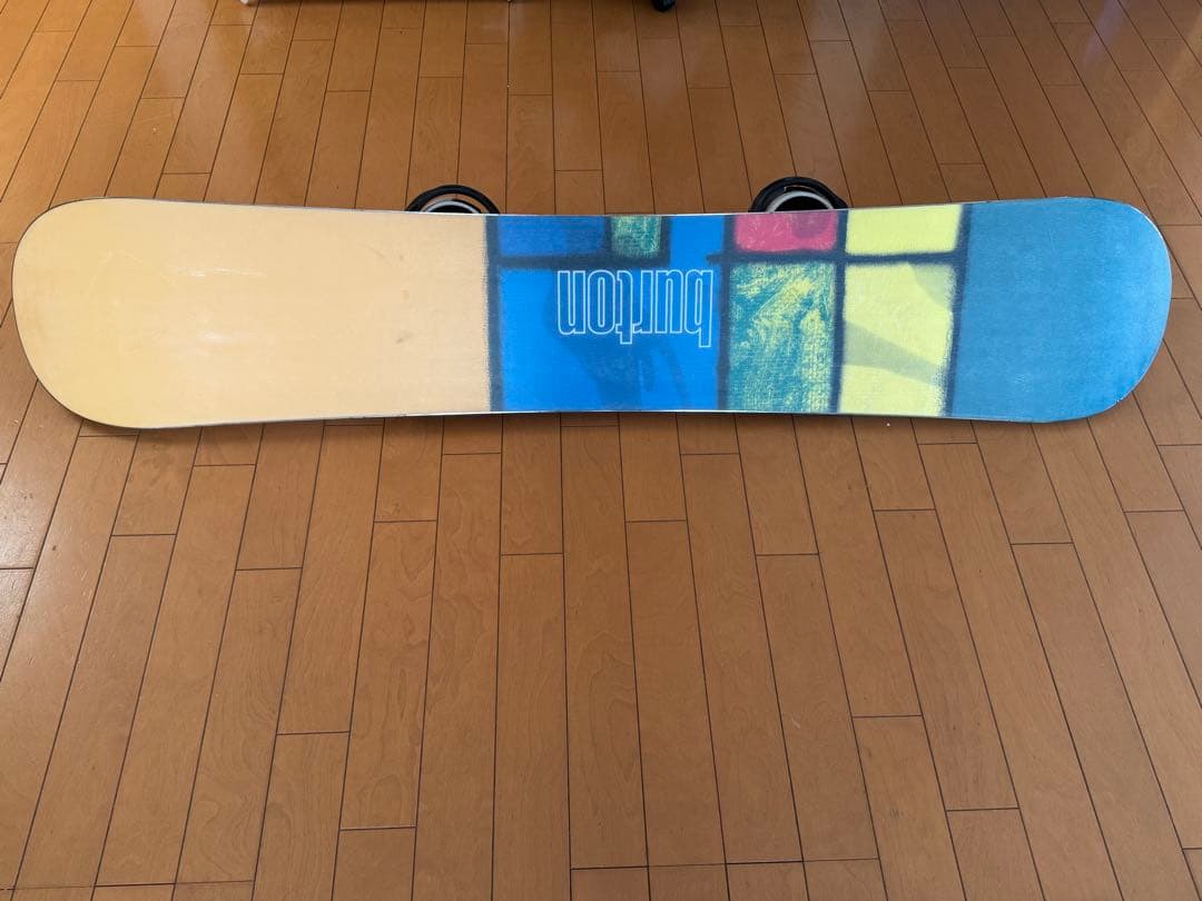 BURTONスノーボード　BURTONビィンディング付き