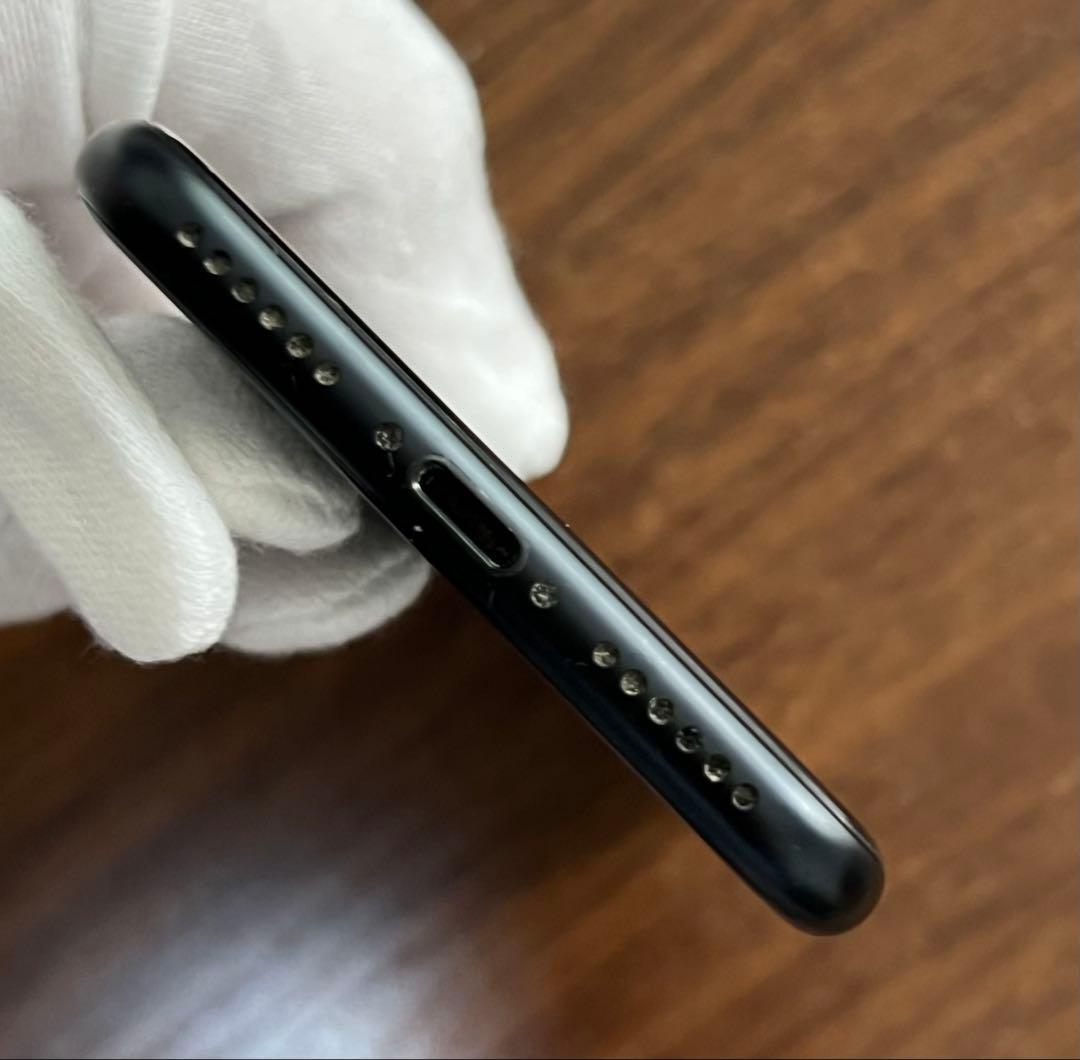 Apple iPhone SE3 128GB ミッドナイト(ブラック)本体