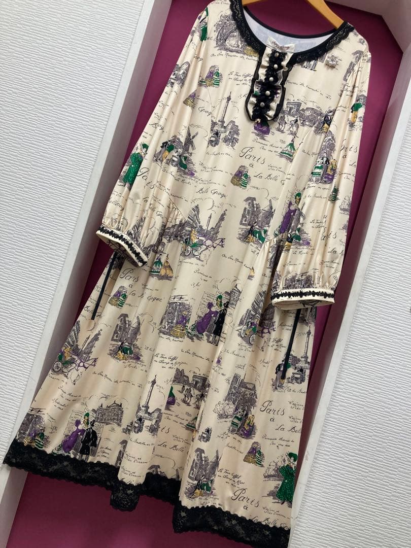 スーパービューティー♡ 秋冬新作Paris柄クラッシックワンピース