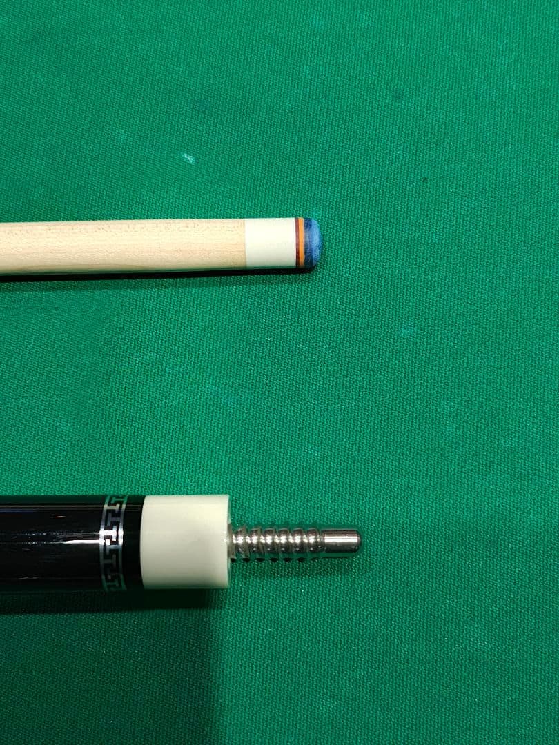 ビリヤードキュー2本