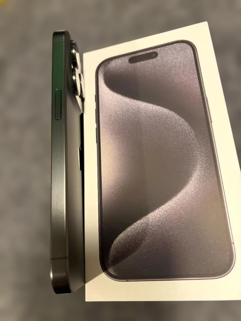 iPhone15 Pro 256GB ブラックチタニウム 美品＋ケース＆フィルム