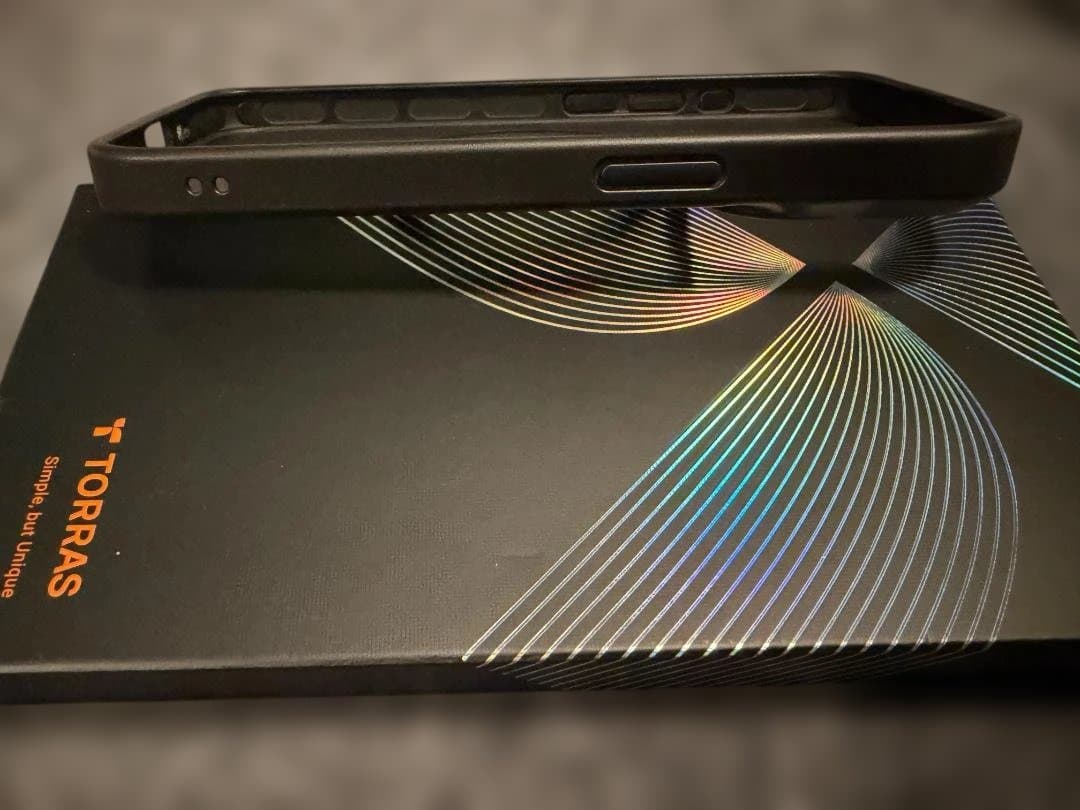 iPhone15 Pro 256GB ブラックチタニウム 美品＋ケース＆フィルム