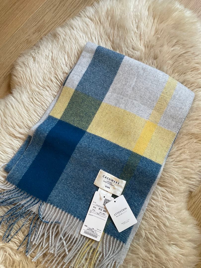 新品未使用shipsカシミア100%　チェックマフラー