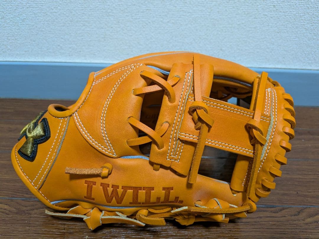 Under Armour 軟式グローブ オレンジ