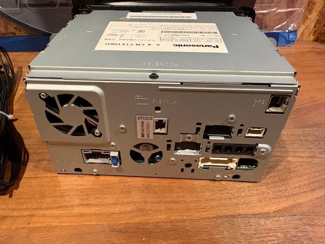 パナソニック　ストラーダ　CN-F1X10BD フローティングナビ　10型