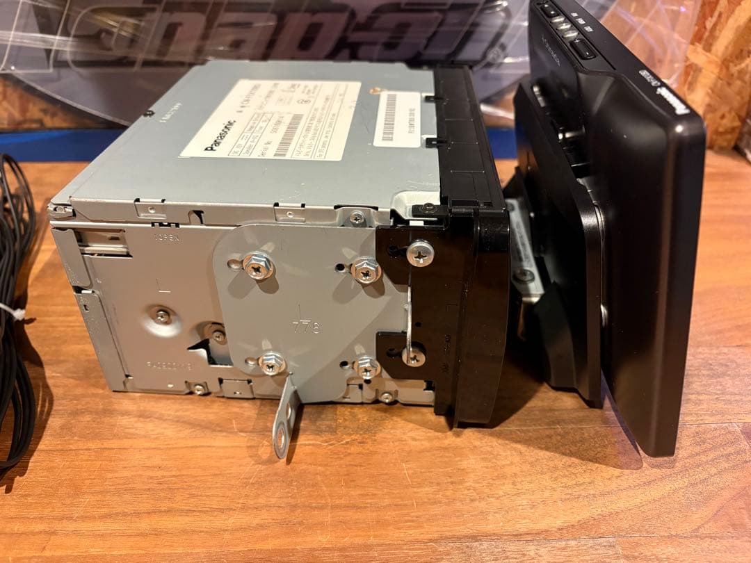 パナソニック　ストラーダ　CN-F1X10BD フローティングナビ　10型