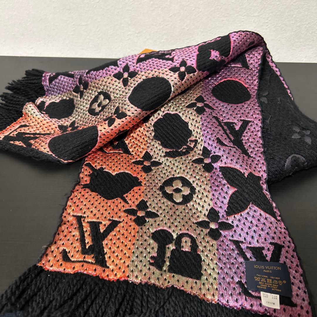 LOUIS VUITTON ルイヴィトン エシャルプ ロゴマニア マフラー