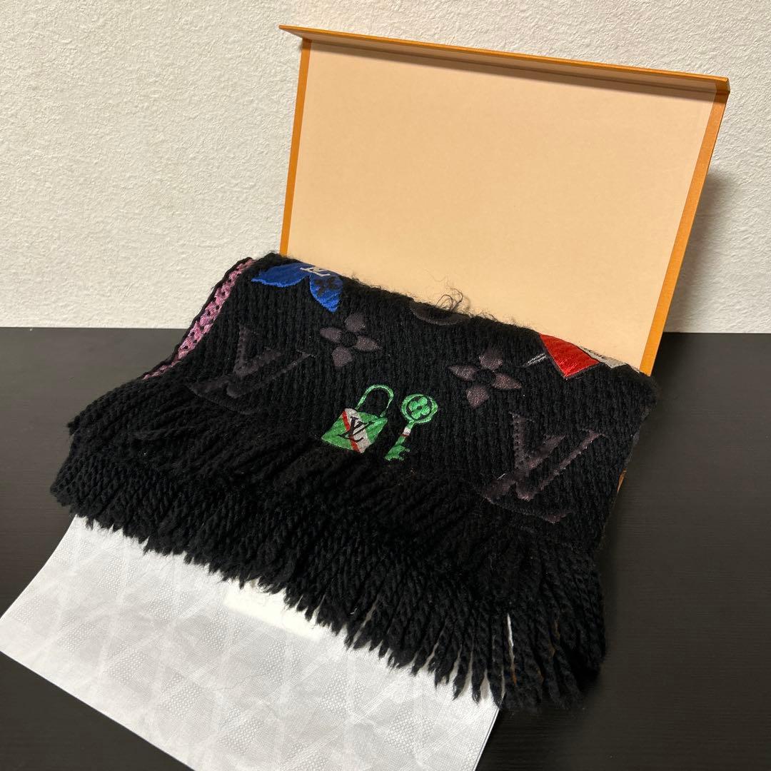 LOUIS VUITTON ルイヴィトン エシャルプ ロゴマニア マフラー