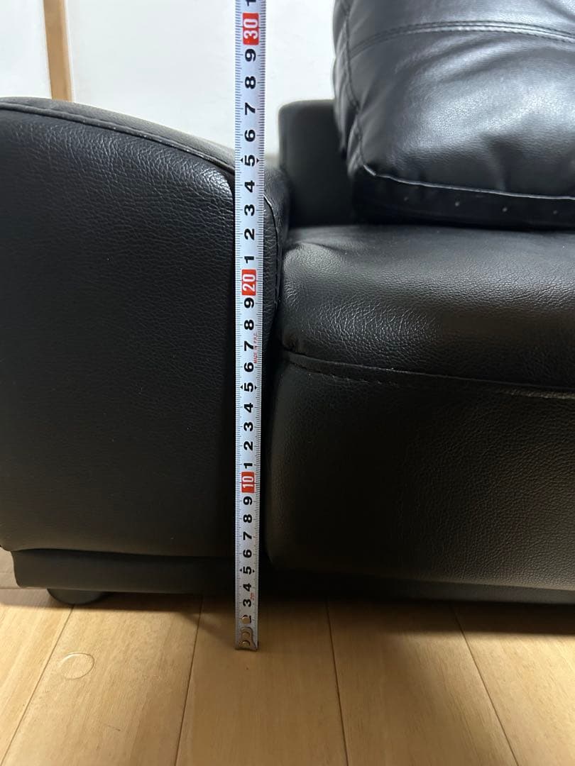 美品　ブラック 2人掛けソファ 合成皮革　ローソファー