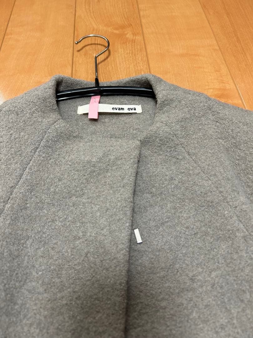 evan eva プレスウールノーカラーショートコート