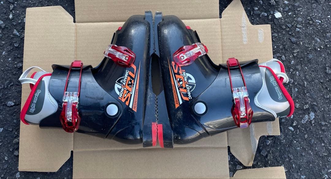 HEAD、ATOMIC ジュニアスキー板+ストック＋ブーツセット