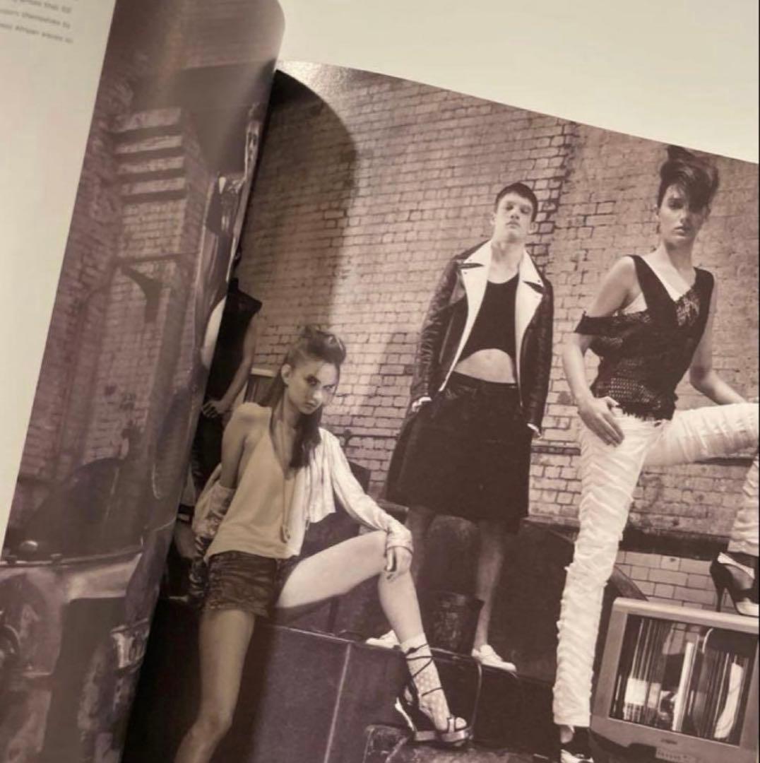 ケイト•モス表紙‼️ i-D Magazine KATE MOSS