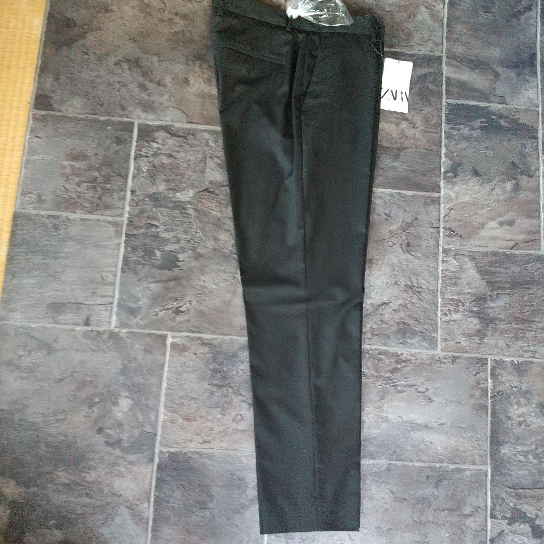 新品未使用　春夏向きZARAセットアップ　細身　COOL素材　ブラック　Ｍ相当