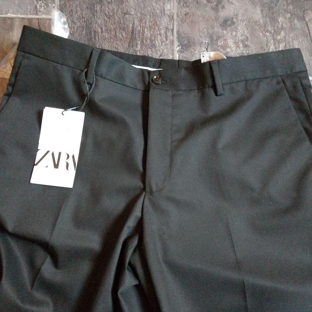 新品未使用　春夏向きZARAセットアップ　細身　COOL素材　ブラック　Ｍ相当