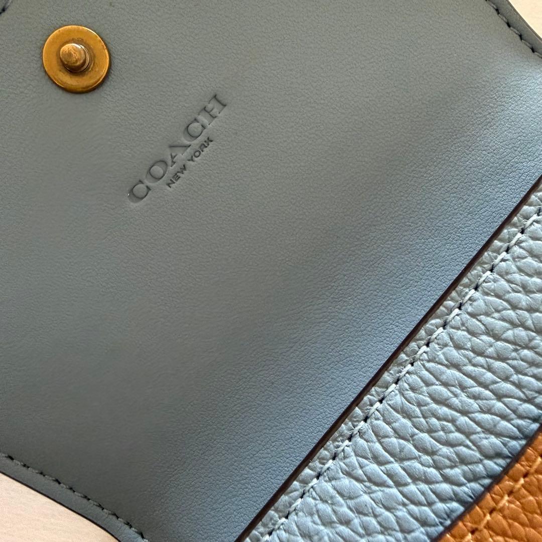 美品✨COACH ミラ スモール フラップ ウォレット・カラーブロック