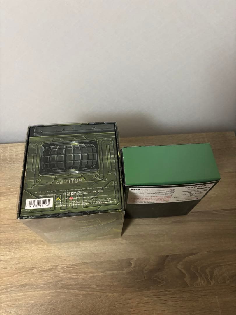 「装甲騎兵ボトムズ DVDメモリアルボックス〈初回限定生産・20枚組〉」