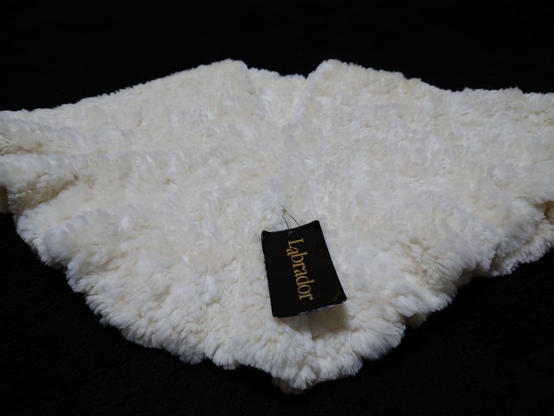 ❤❤未使用❤❤【Labrador】ふんわり柔らか❤プラクトビーバーヤーンケープ❤