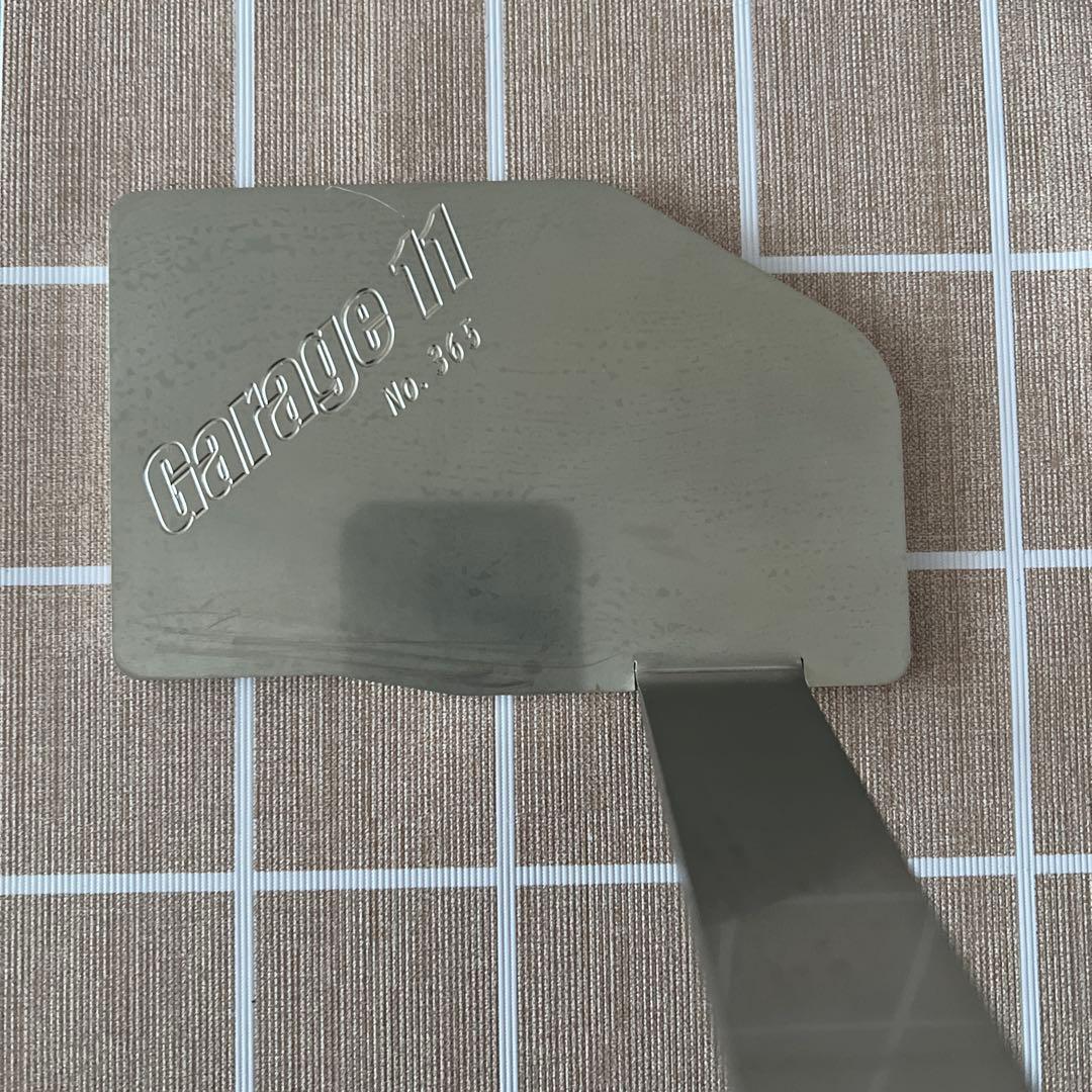 ハイエース用Garage11 フットレスト 運転席側