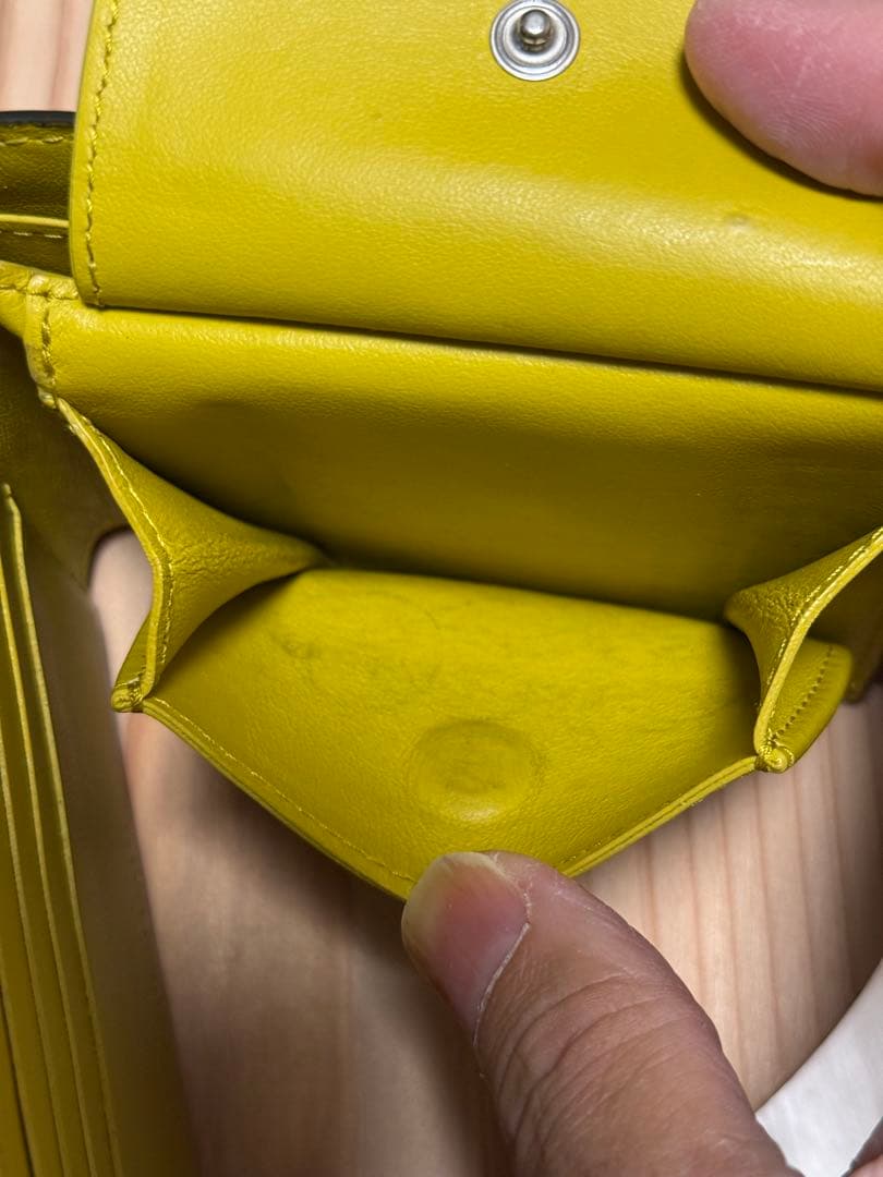 BOTTEGA VENETA 二つ折り財布 限定色バイカラー