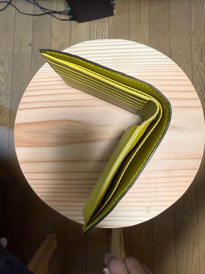 BOTTEGA VENETA 二つ折り財布 限定色バイカラー