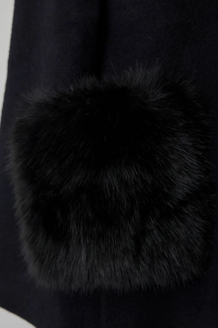 ウールタッチファーポケットポンチョコート/ ブラック Frene