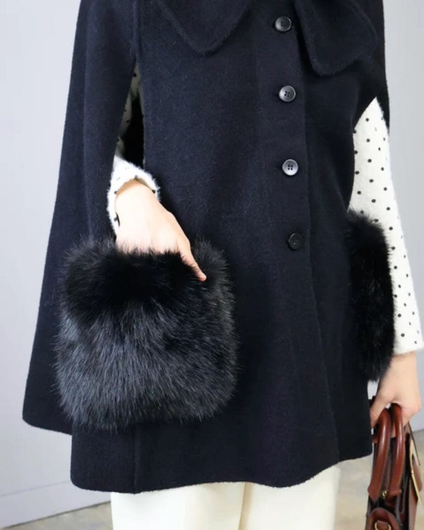 ウールタッチファーポケットポンチョコート/ ブラック Frene