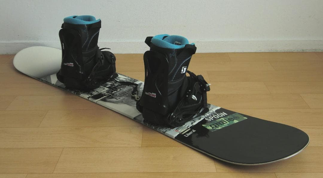 ■■12月・1月限定■送料無料■SPOON■子供用スノボセット■130/24■■